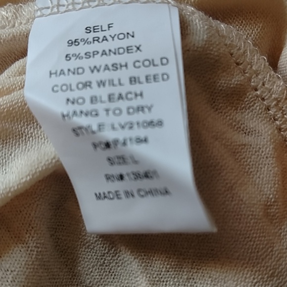 NWT shirt Only  Smal fits Medium - Picture 5 of 5